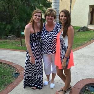 Meet your Posher, Laurie